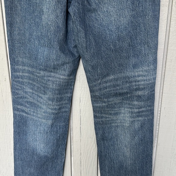 NWT Free Assembly Straight Distressed Jeans 8 - Picture 7 of 12